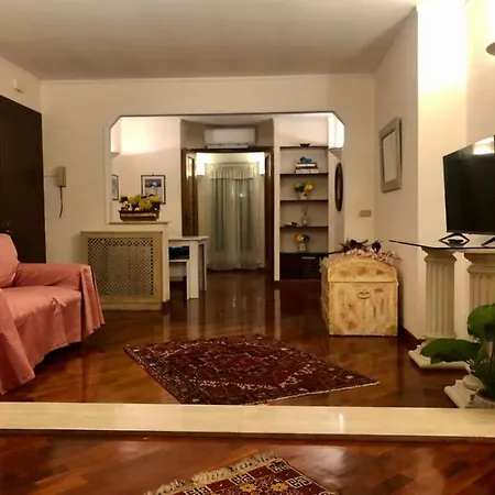 Mansarda Monteverde Rom